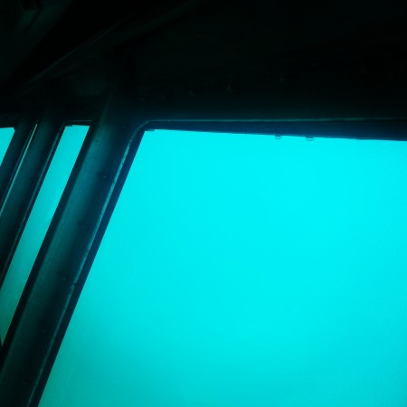 7-dans le submarine