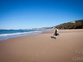 bord de mer balade guillaume dans la sable rainbow beach